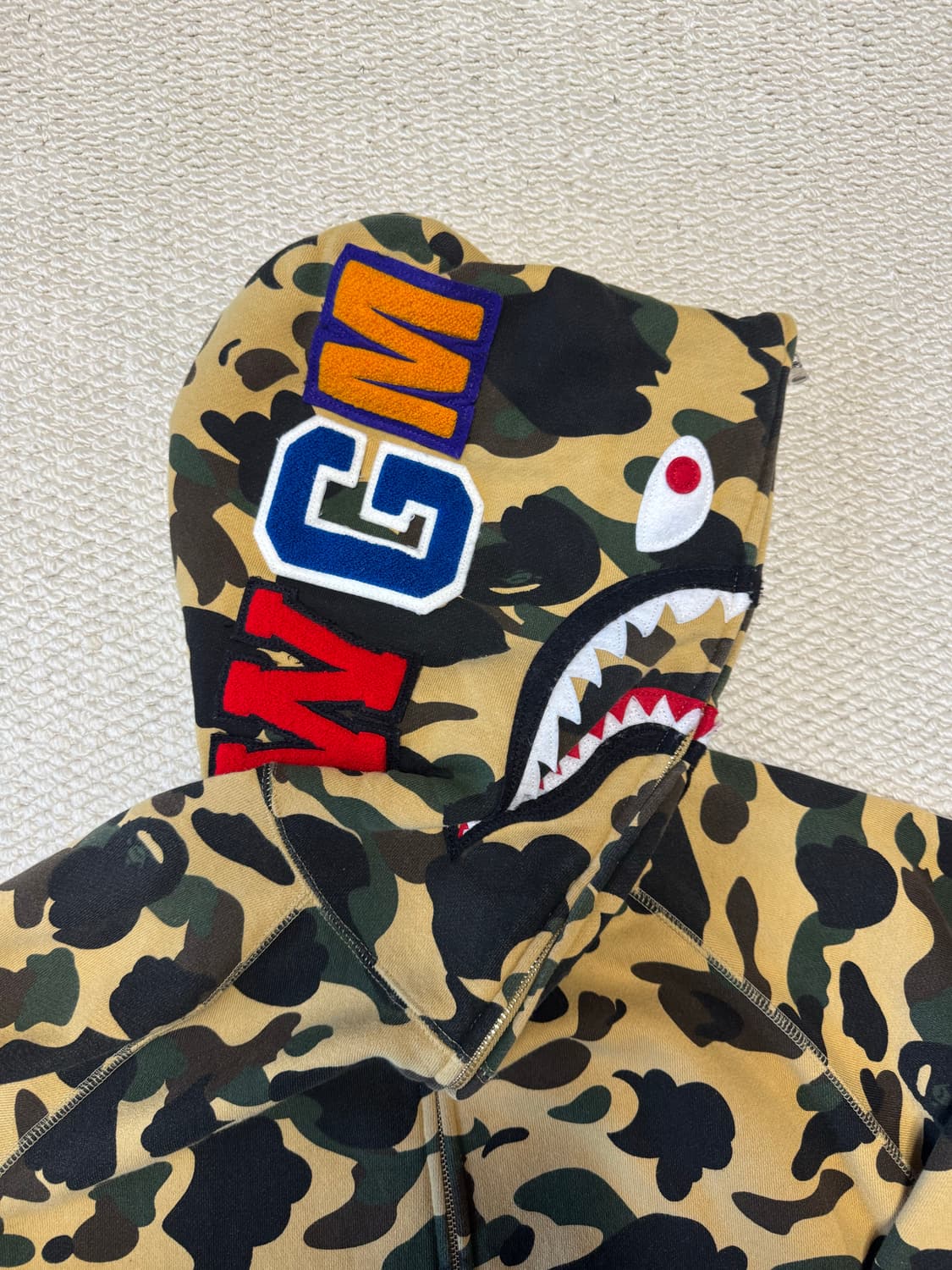 베이프 샤크 후드집업 황계 XL 상품이미지2