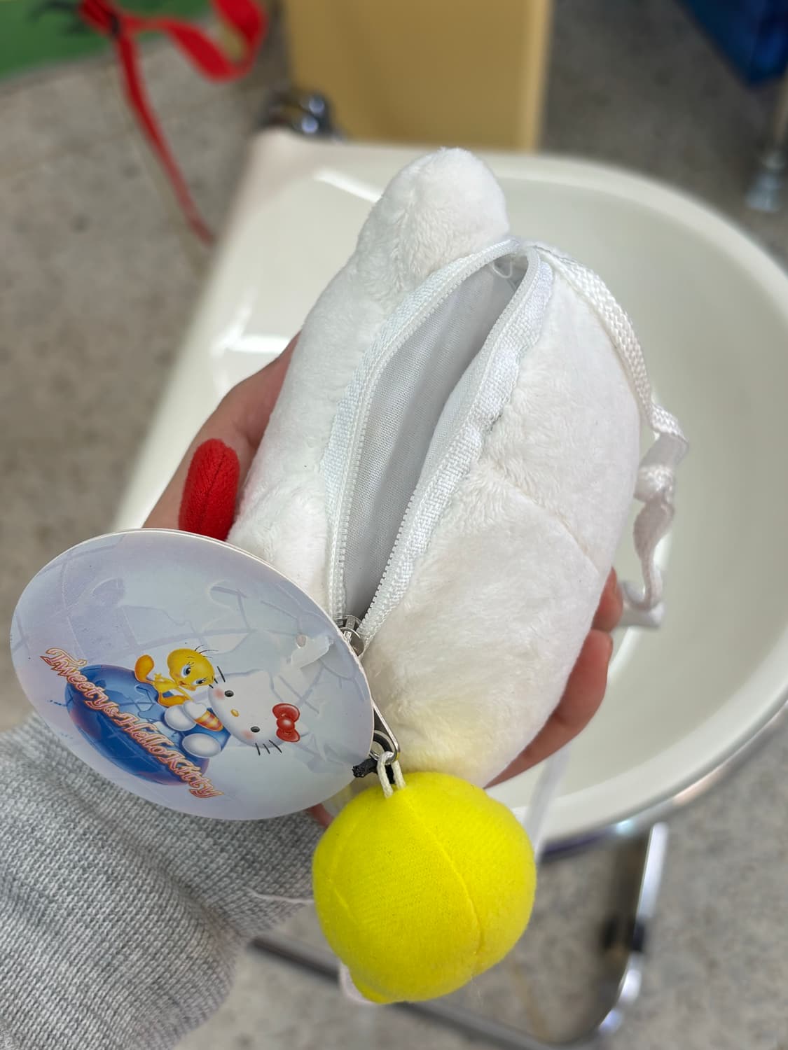 Dead Stock Hello Kitty x Tweety Coin 상품이미지5