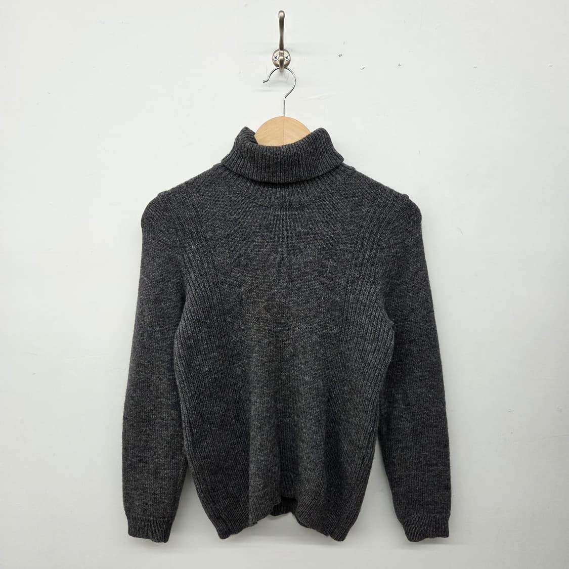 apc 아페쎄 차콜 그레이 터틀넥 니트 여s 상품이미지1