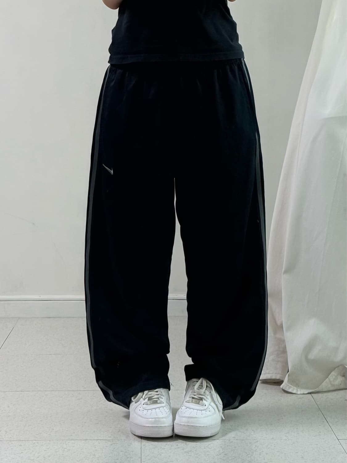 나이키 네이비 트랙팬츠 상품이미지1