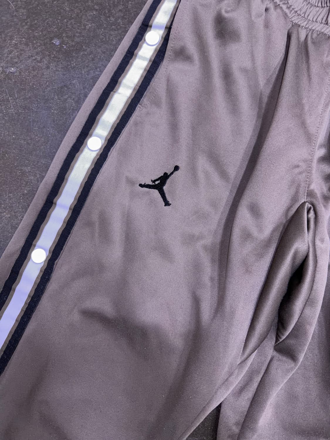 나이키 조던 x 트래비스 스캇 MJ 스우시 트랙팬츠 팔라미노 M 상품이미지4