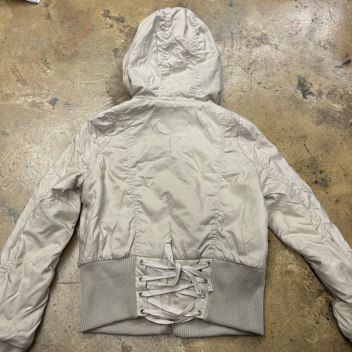 에고에스트 베이지 갸루 털 퍼 후드집업 자켓 상품이미지4