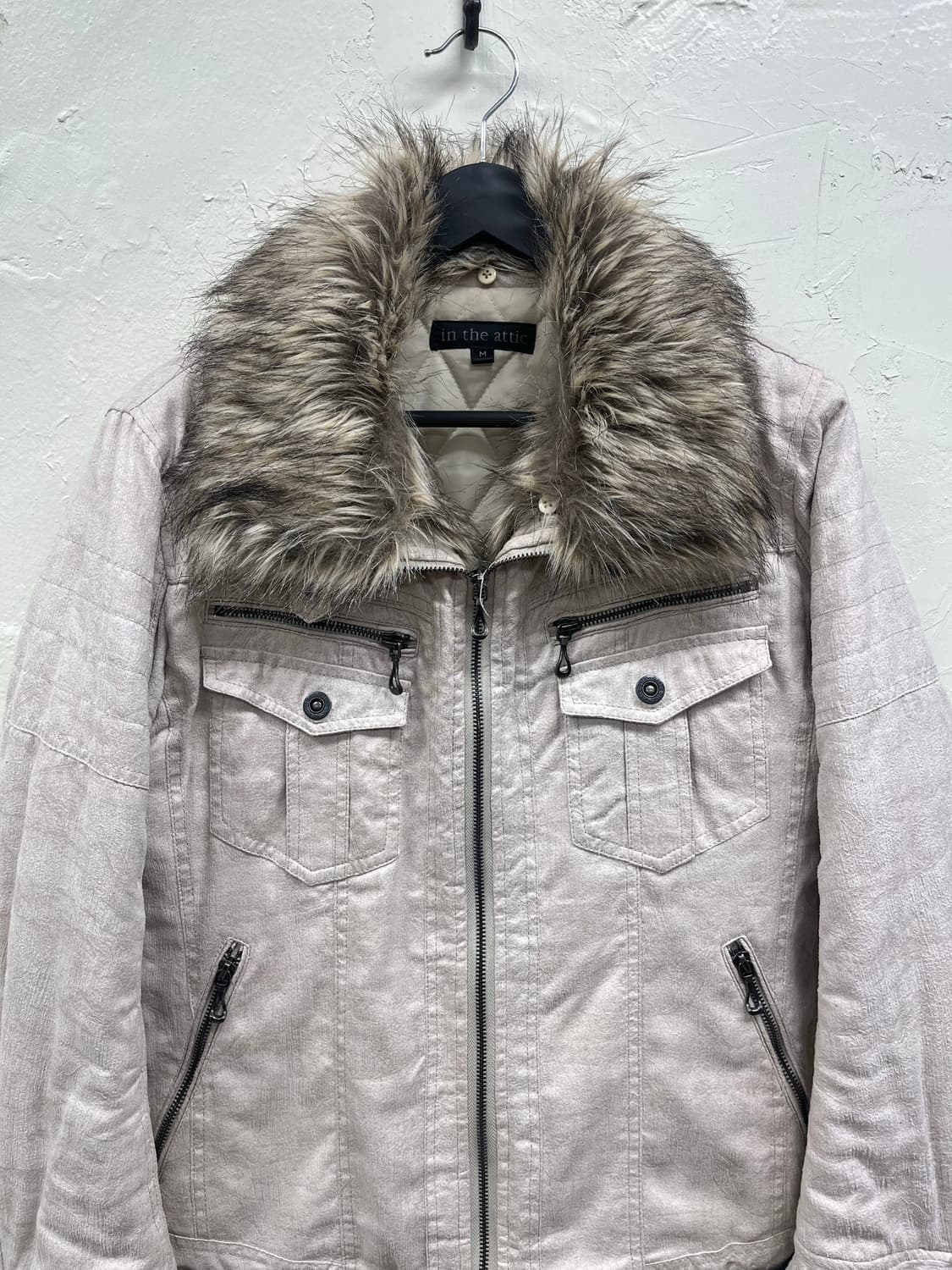 In the attic 00s ivory trimming fur jack 상품이미지3