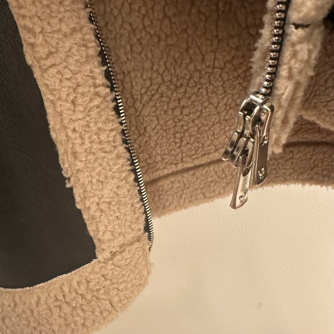 니들스 무스탕 S사이즈  상품이미지4