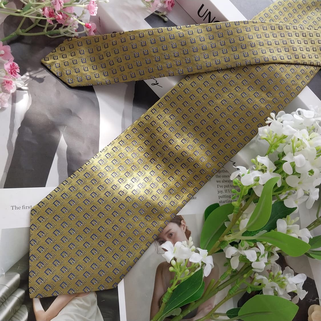 듀퐁 실크 스퀘어 자수 패턴 넥타이 8.9cm A+등급 K2306 상품이미지3