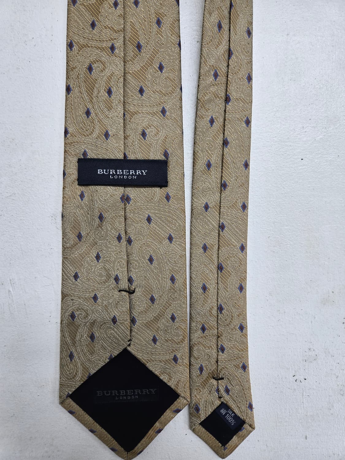 버버리 베이지 페이즐리 문양 실크넥타이 상품이미지2