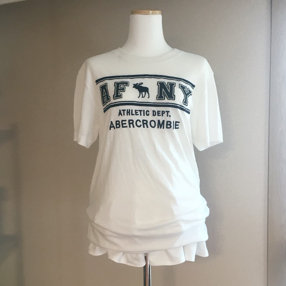 아베크롬비 화이트네이비 오버핏 반팔 상품이미지4