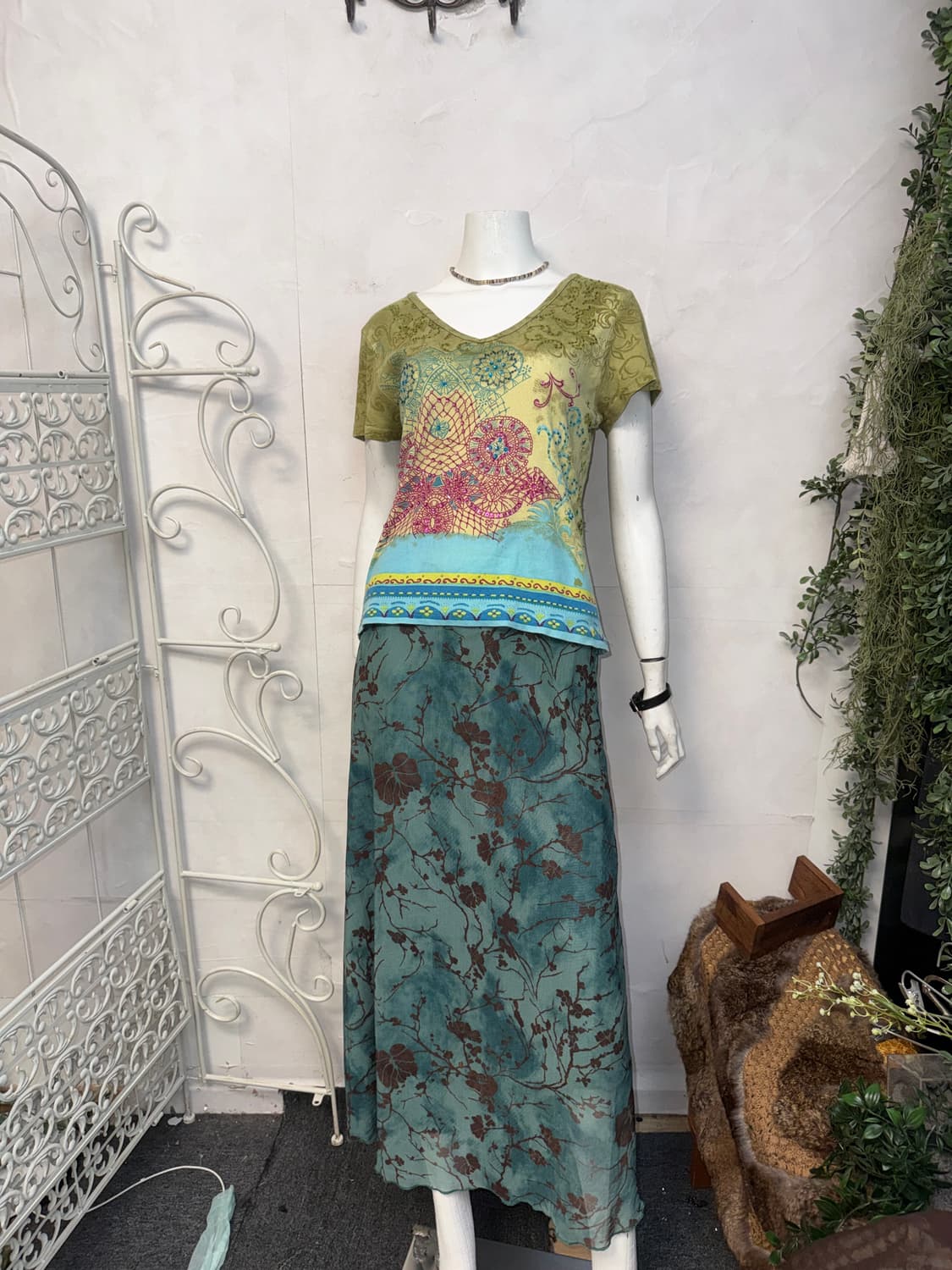 Khaki tie dye oriental embroid half t 상품이미지5