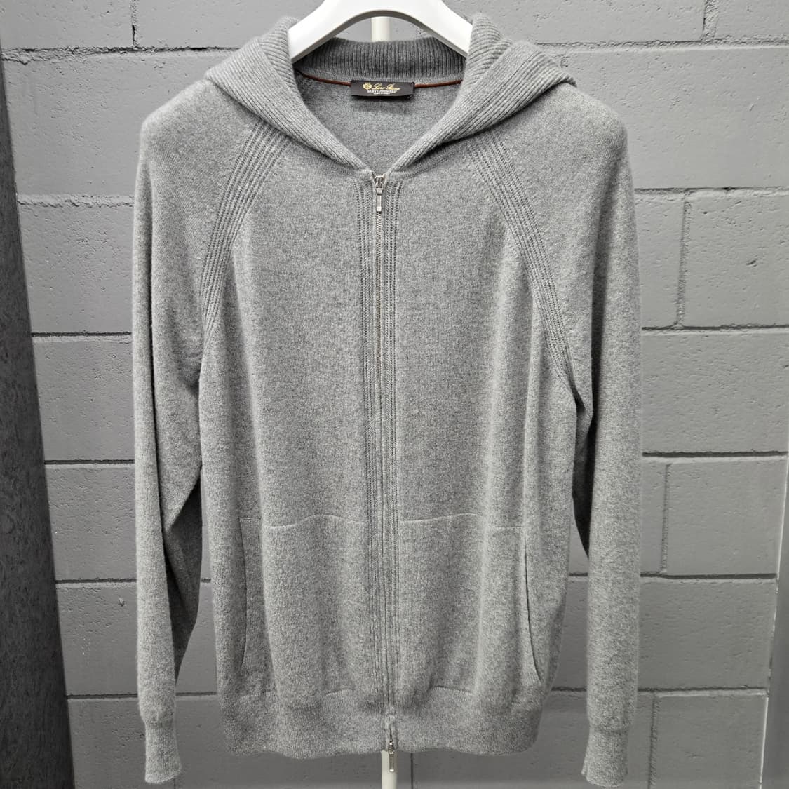 백화점판 / 로로피아나 베이비캐시미어 메라노 봄버 후드집업 L 상품이미지2