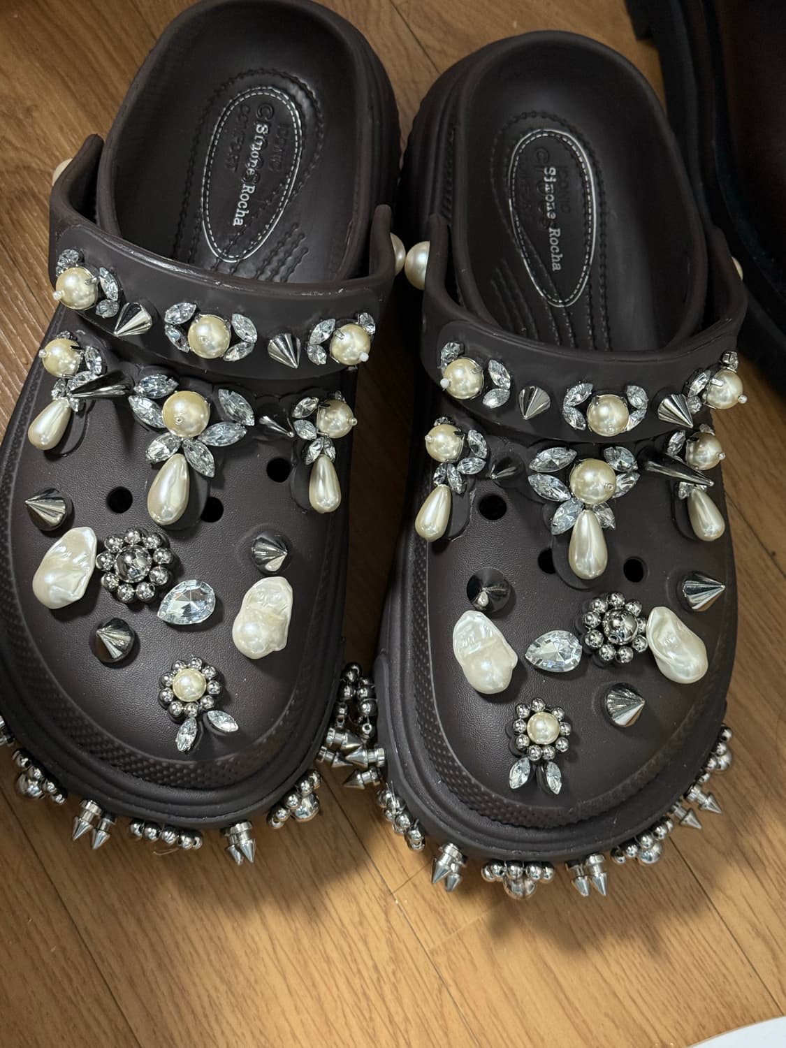 시몬로샤 크록스 (우먼즈9 사이즈) 상품이미지1