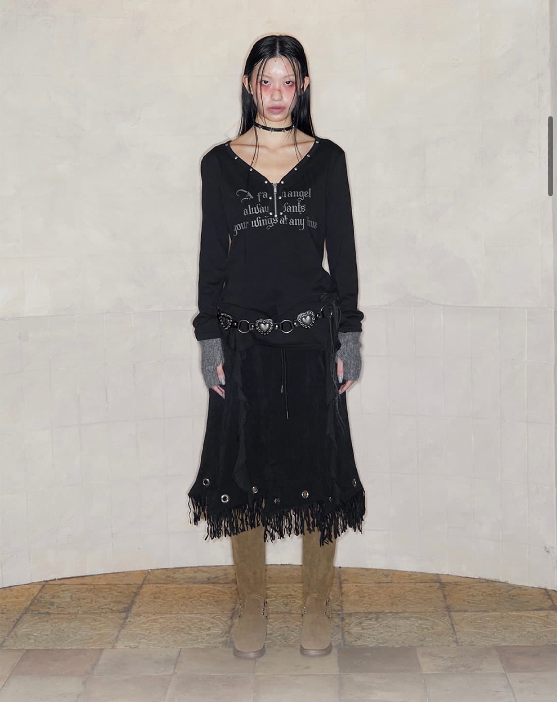 낫노잉 Stud V-Neck Ruffle Top (BLACK) 상품이미지1