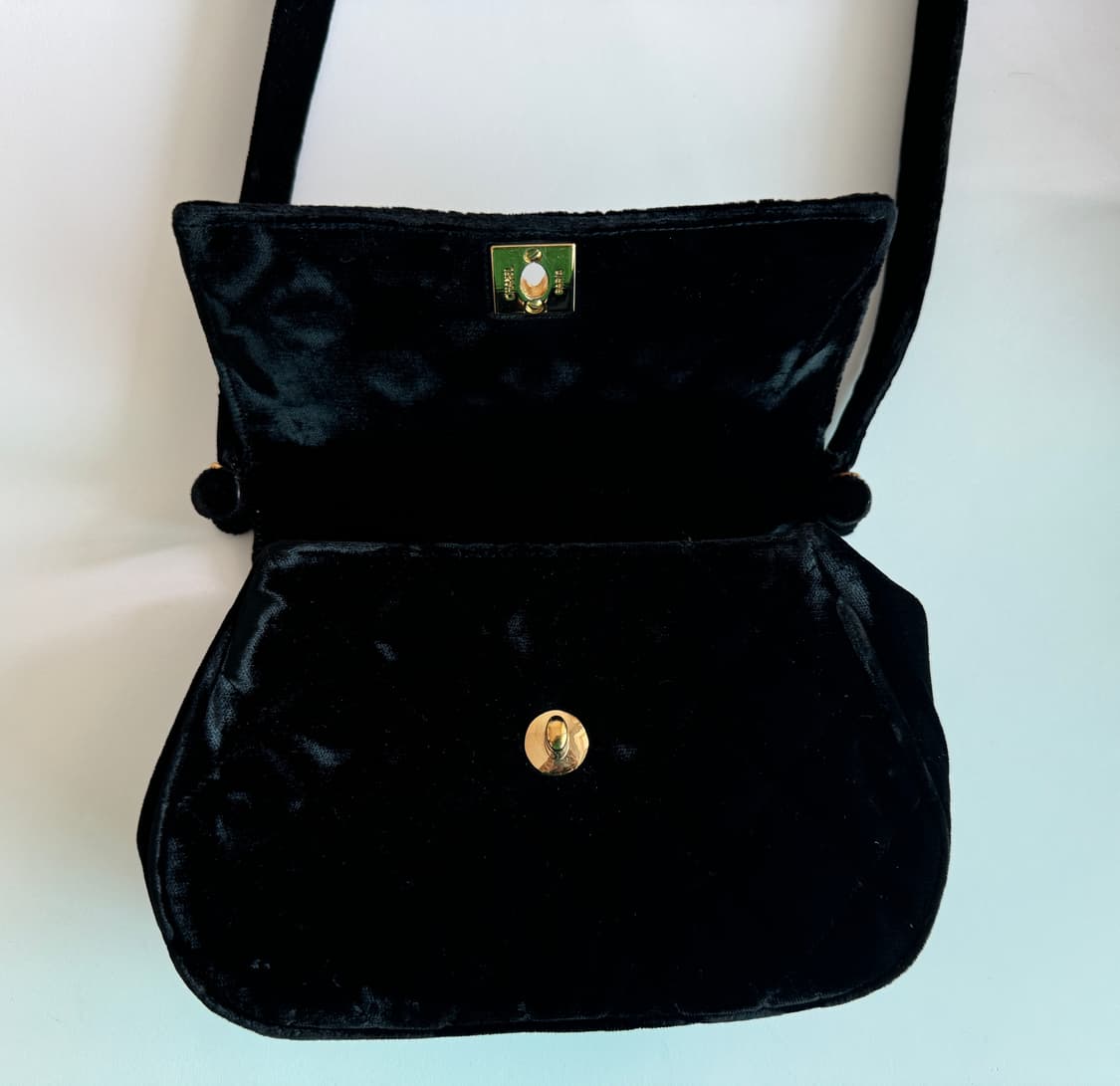 빈티지 샤넬 벨벳 숄더백 상품이미지5