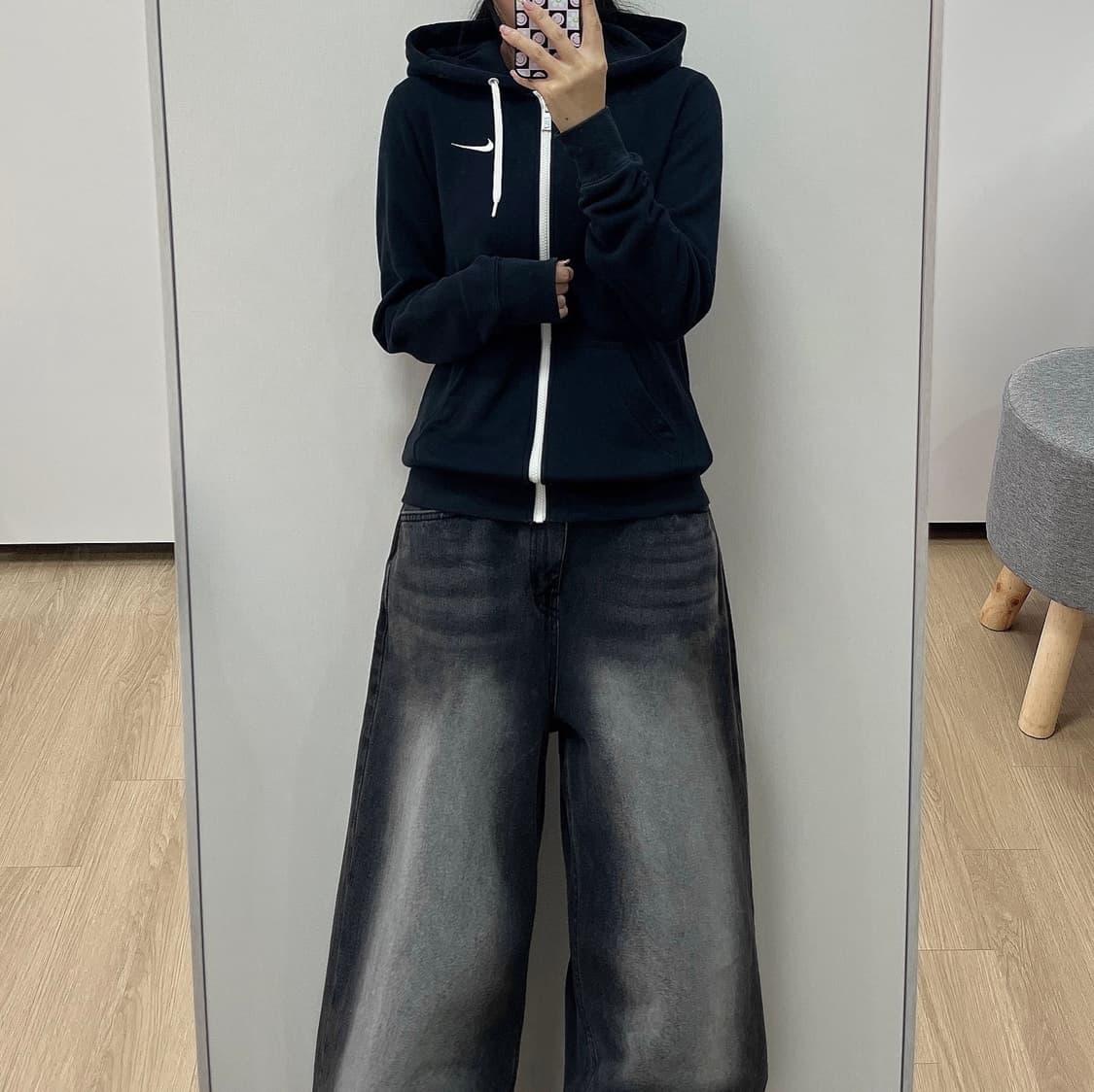나이키 스우시 자수로고 블랙 후드집업 상품이미지1