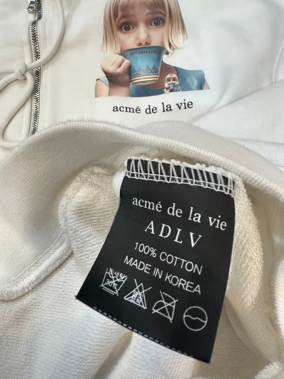 아크메드라비 그래픽 후드집업 화이트 상품이미지5