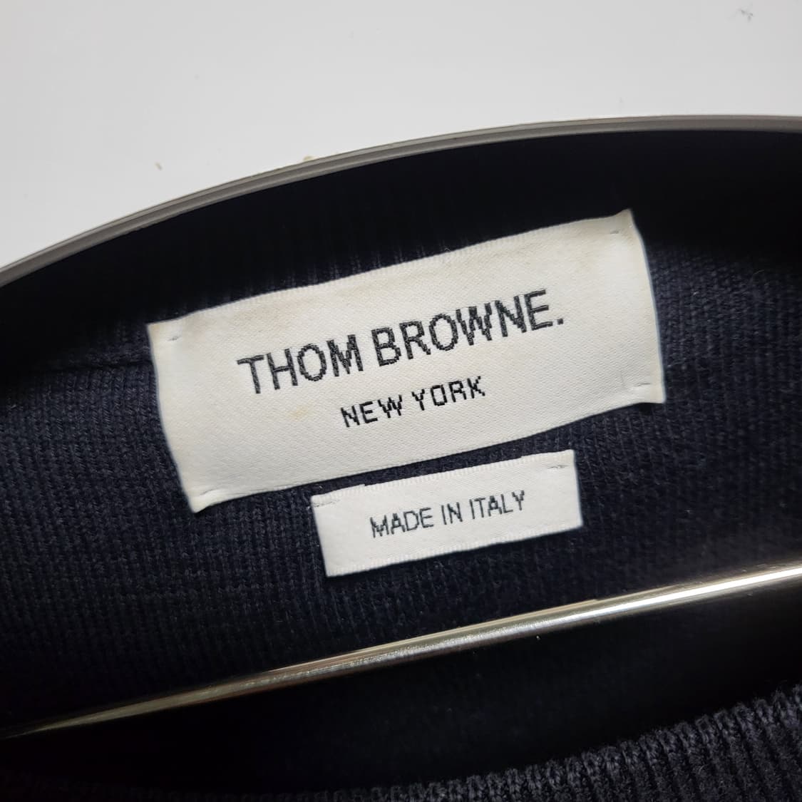 [정품] 4 / 톰브라운 밀라노 스티치 암밴드 니트 상품이미지4