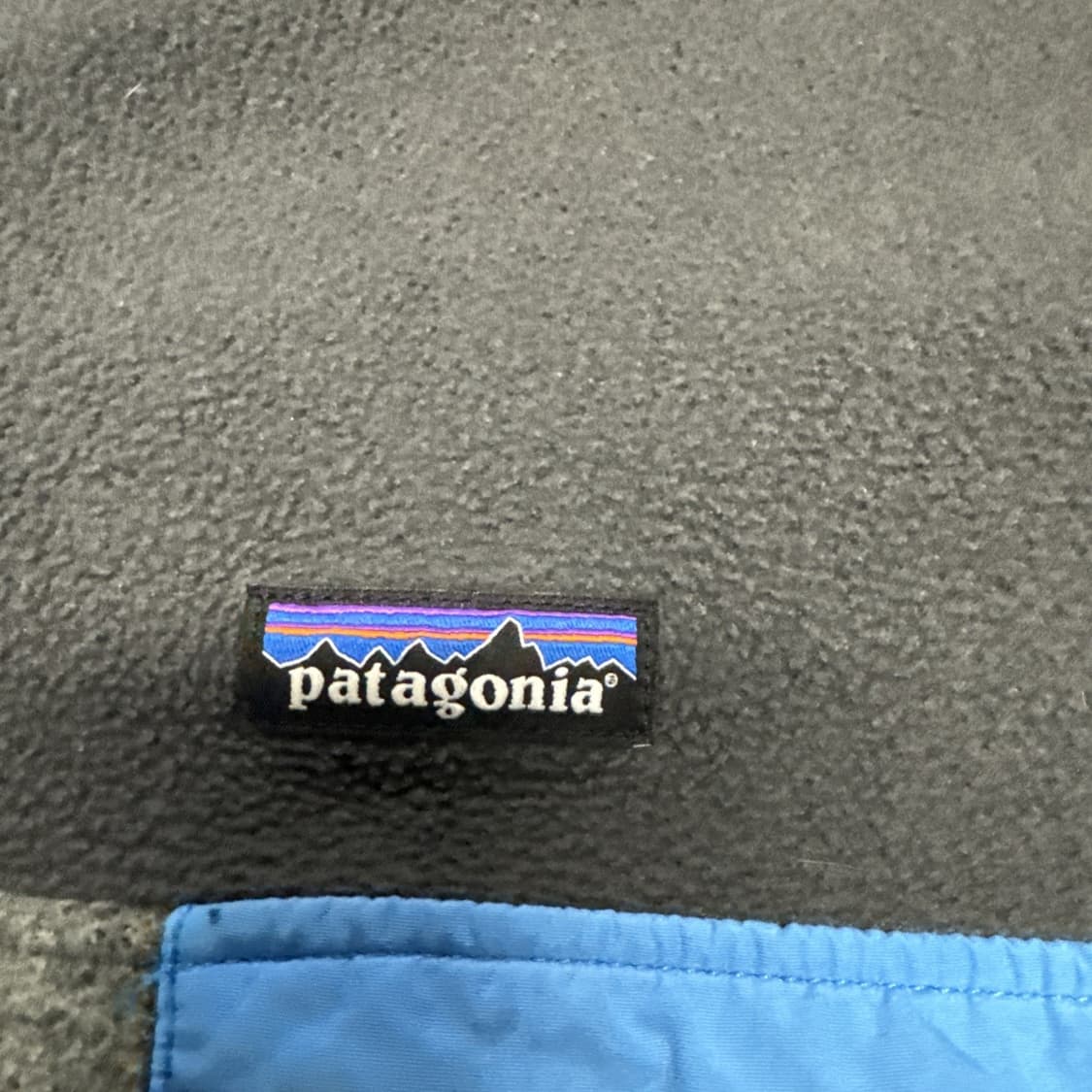 16FW 파타고니아 신칠라 스냅-티 후디 차콜/라이트 그레이 상품이미지3