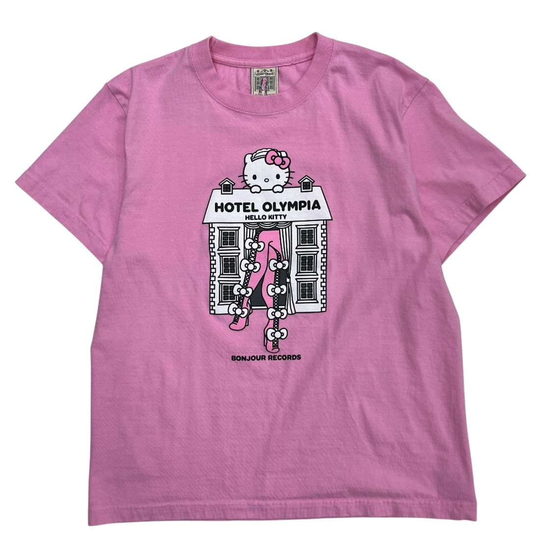 헬로키티 X 호텔 올림피아 딸기우유맛 하프셔츠 상품이미지2