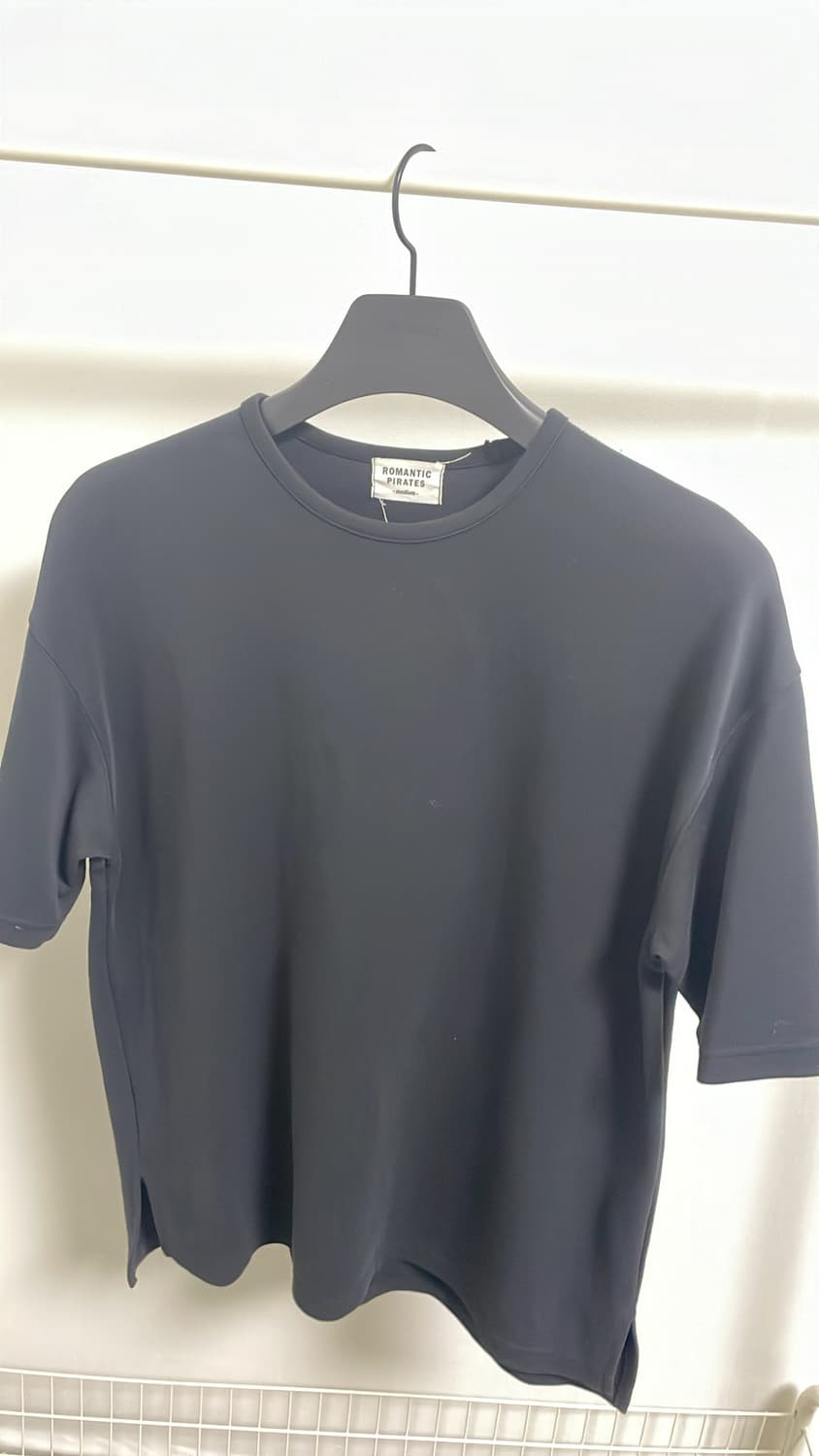 Romantic pirates 반팔 블랙 상품이미지1