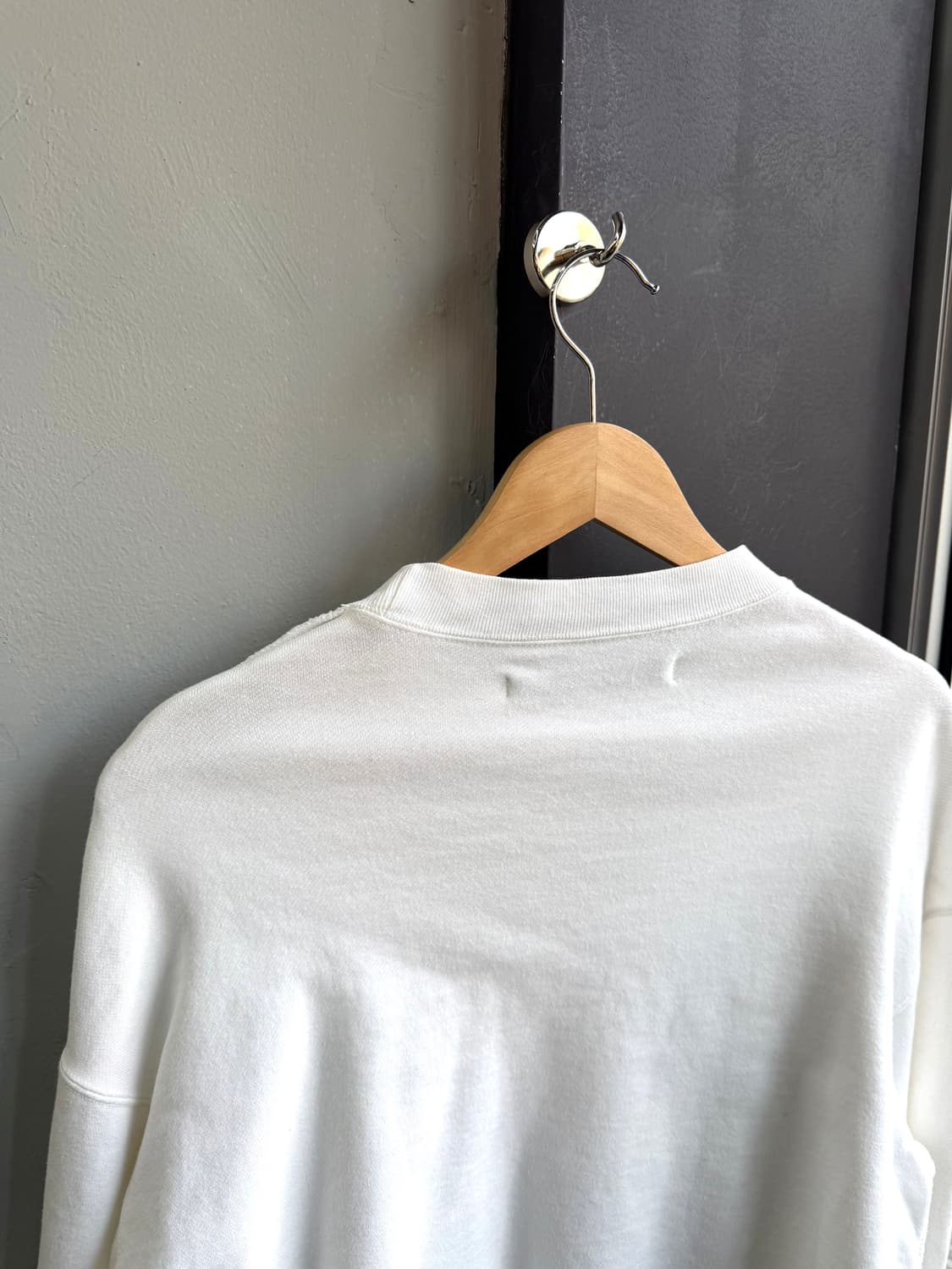 존로렌스 설리반 크롭 니팅 맨투맨 상품이미지6