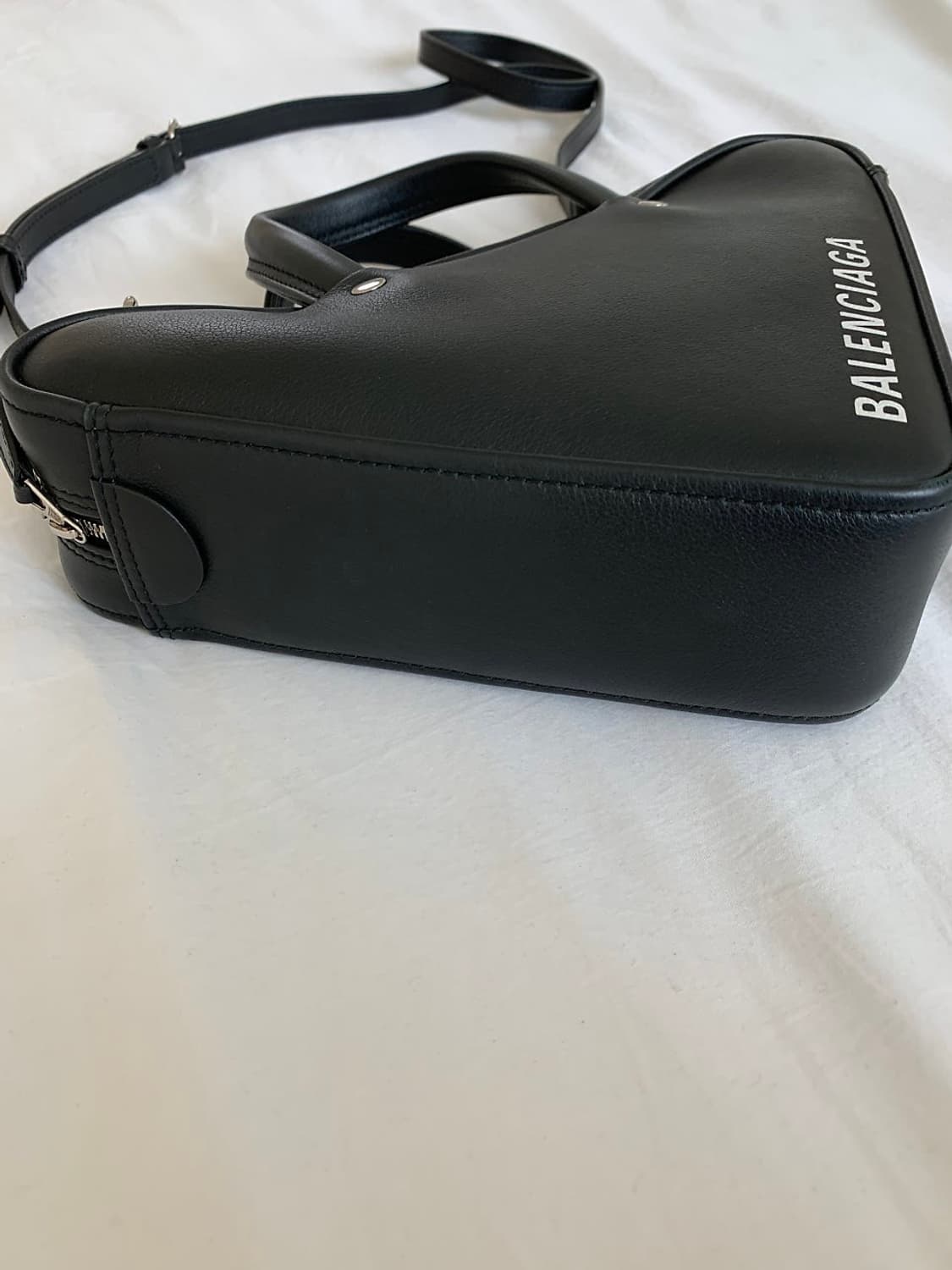 발렌시아가 트라이앵글 크로스백 토트백 상품이미지5