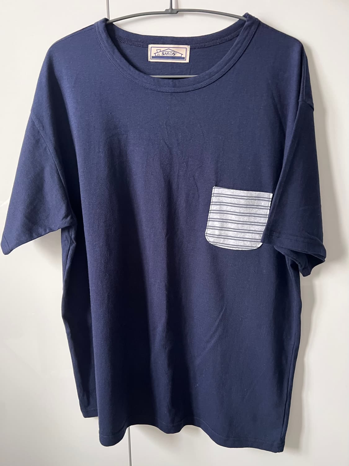 사로스 포켓 티셔츠 네이비 상품이미지3
