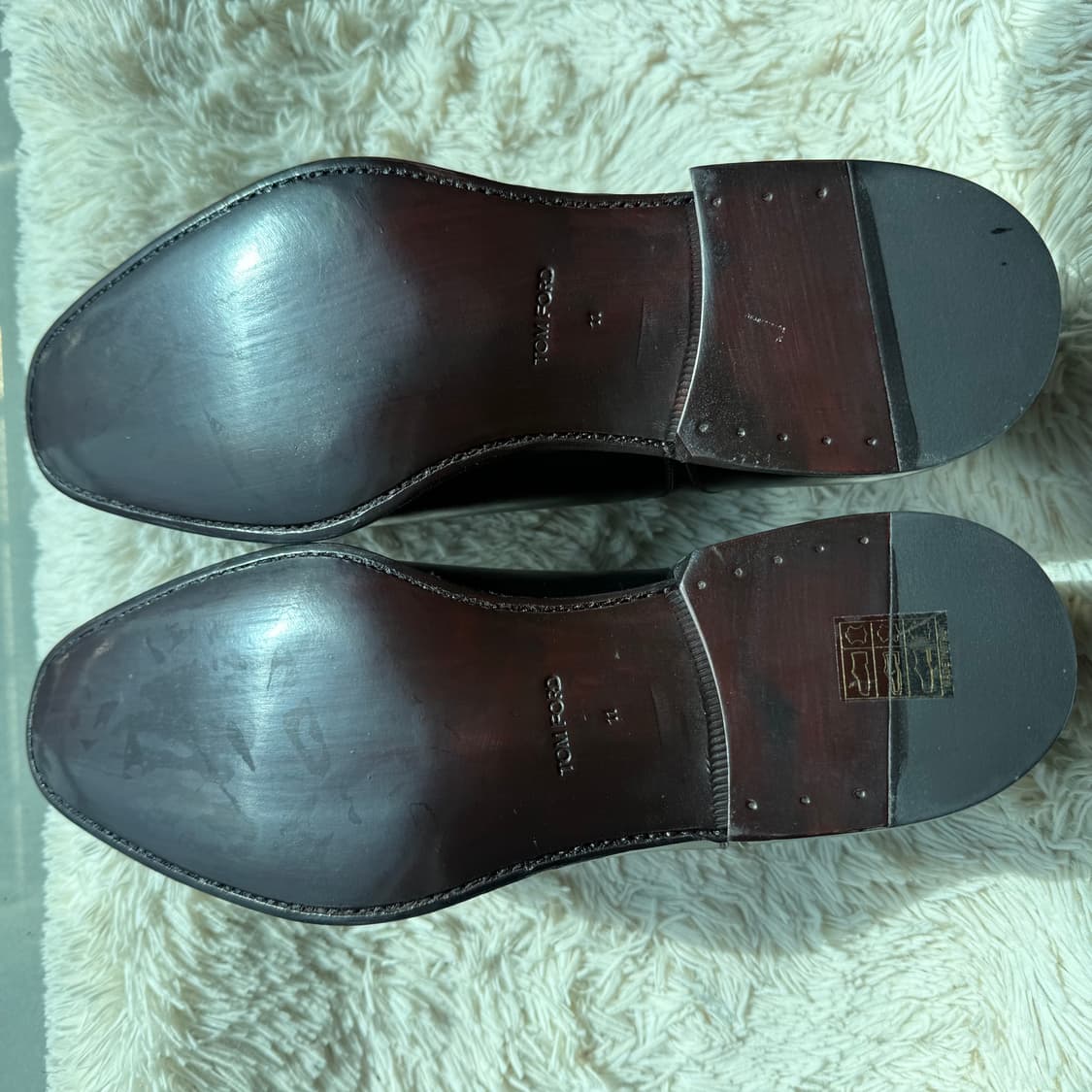 (새제품)톰포드 클레이돈 스트레이트 캡토 280(US11) 상품이미지4