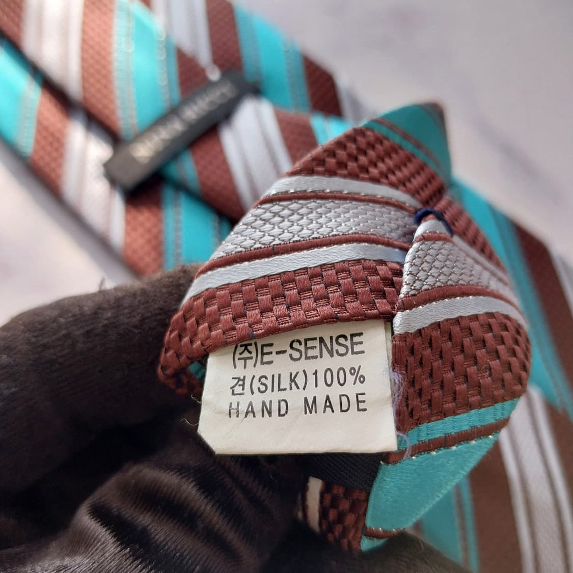 니나리치 실크 스트라이프 패턴 넥타이 9.4cm A+등급 K1960
 상품이미지10