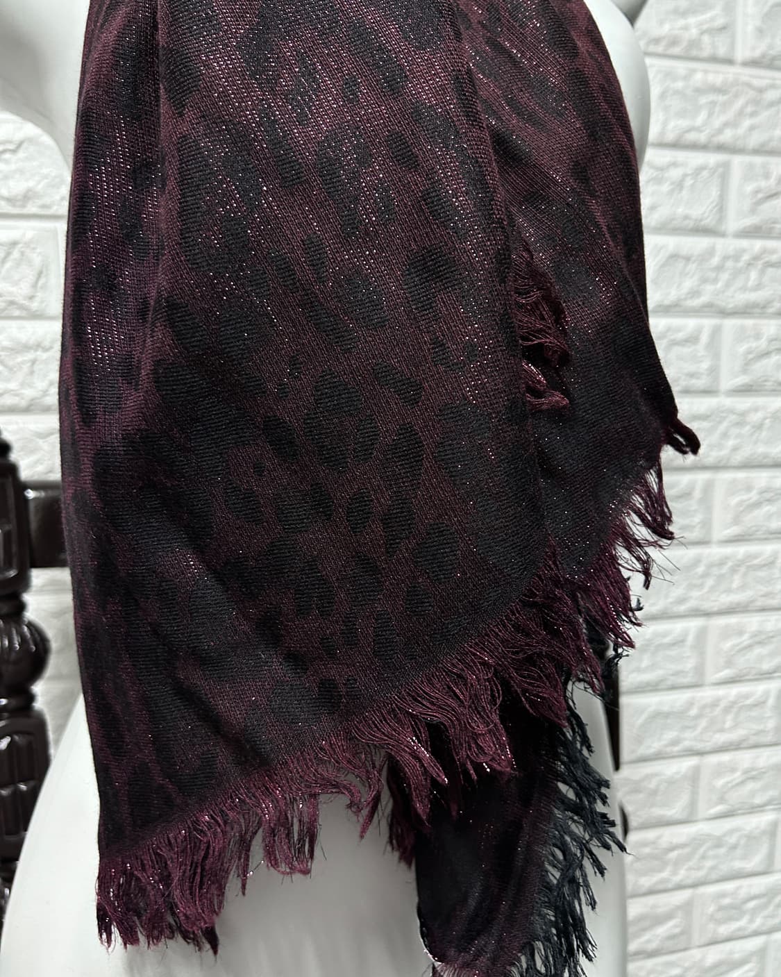 지미추 와인 레오파드 머블러 상품이미지3