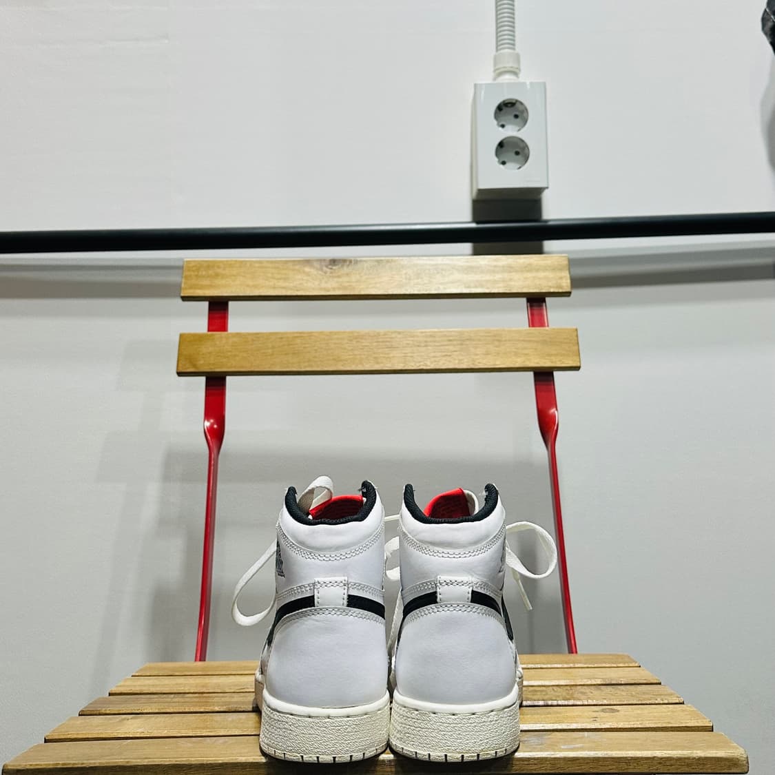 225) 나이키 운동화 여성 여자 신발 에어조던1 하이 화이트 상품이미지4