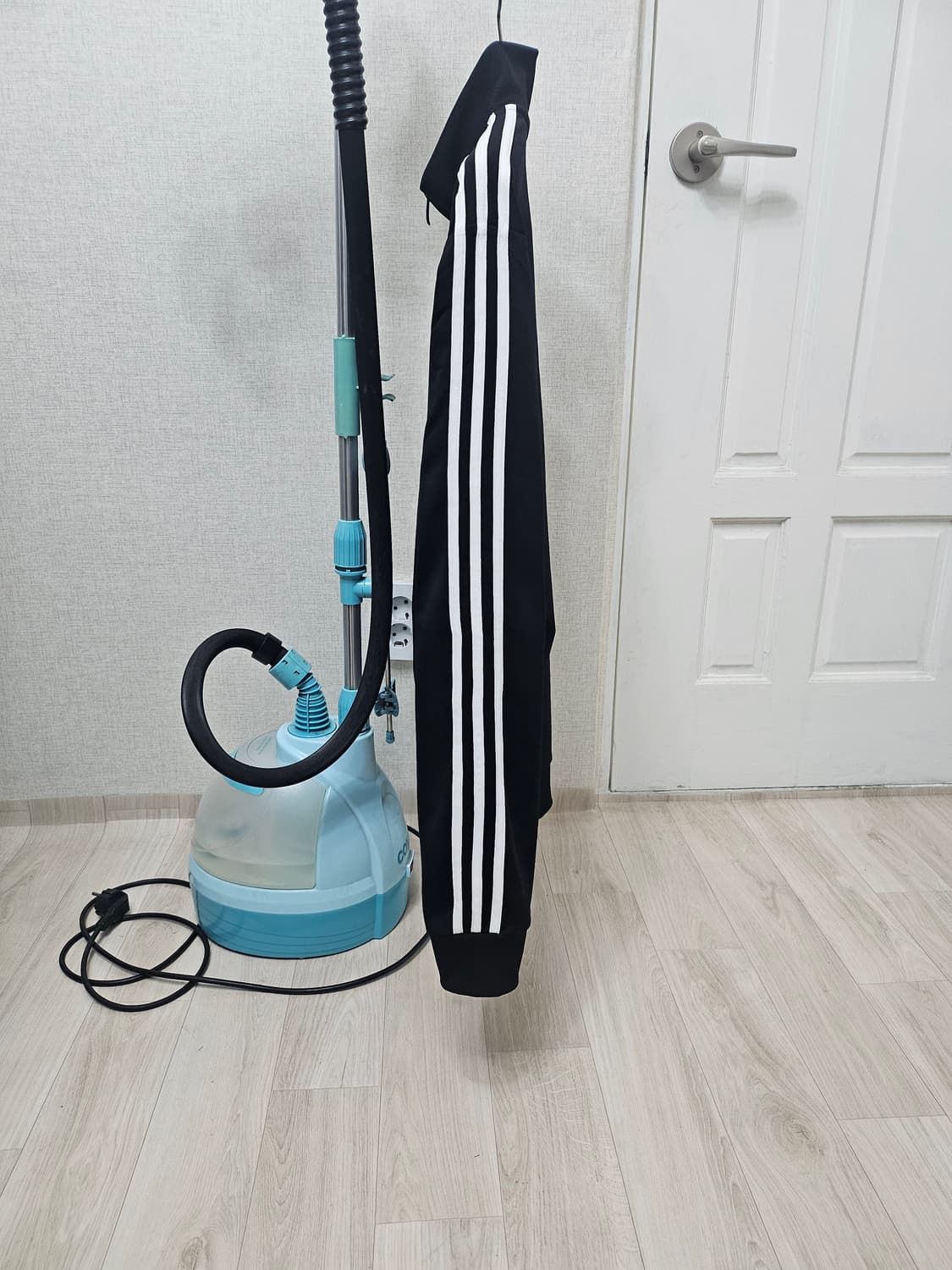 (110~115)3XL☆초대장급☆아디다스 에센셜3st [검흰] 트랙탑져지 상품이미지4