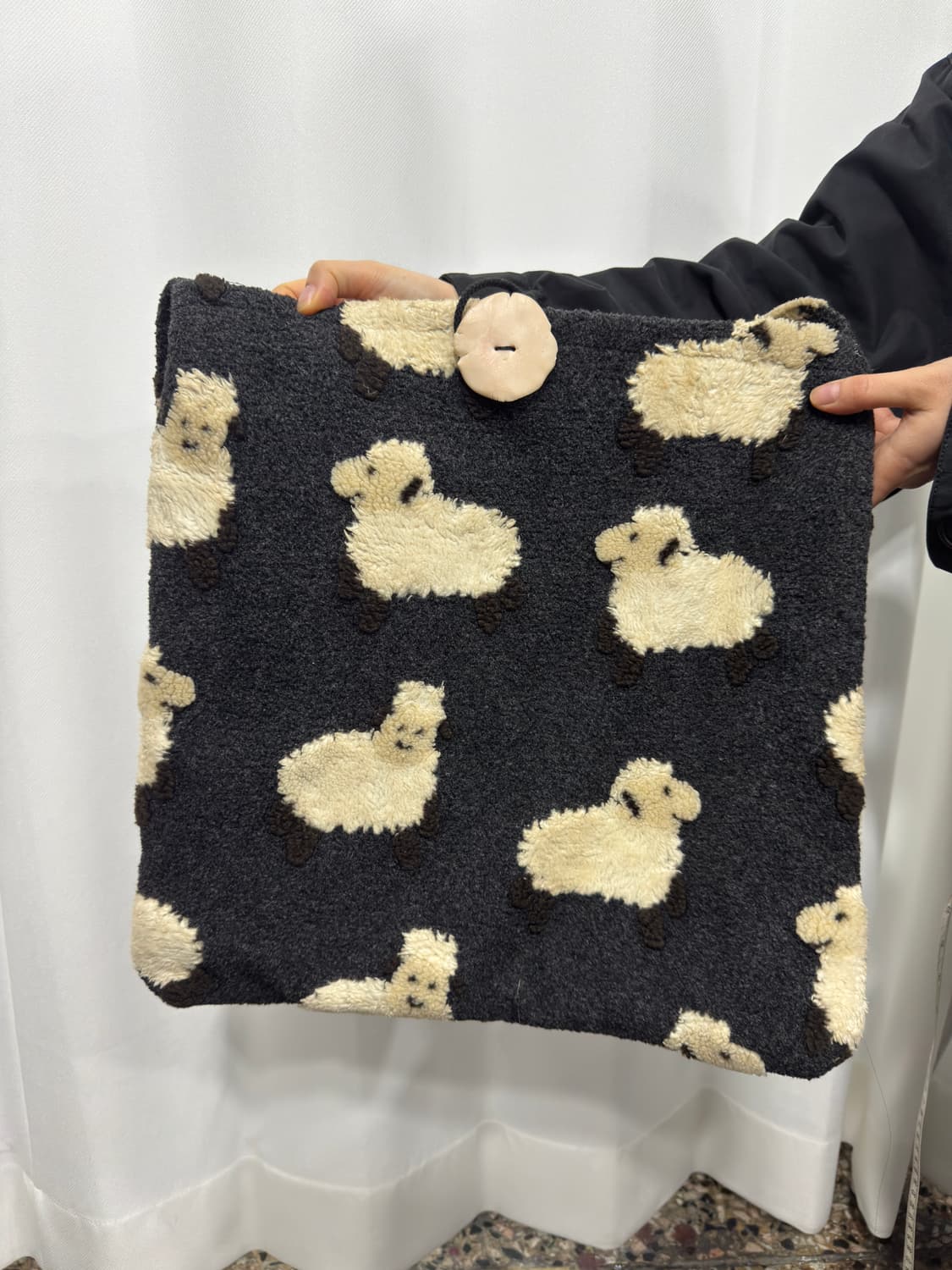 fleece sheep crossbag 상품이미지3