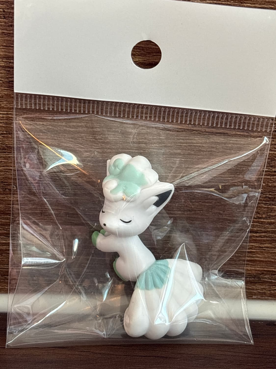 포켓몬스터 케이블 보호캡 알로라 식스테일 상품이미지1