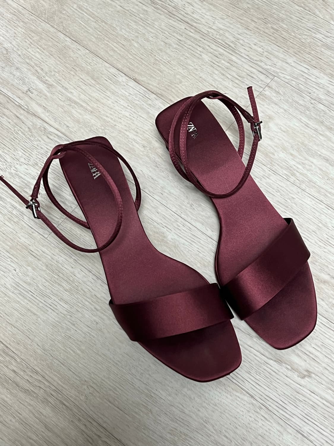 ZARA 와인 구두 상품이미지1