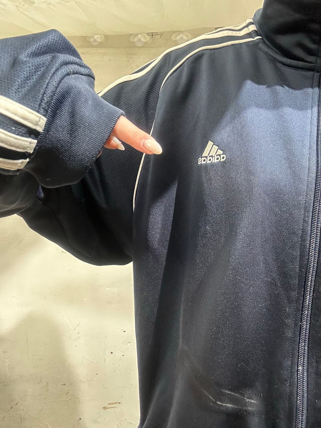 아디다스 네이비 화이트 삼선 스몰 로고 오버핏 트랙탑 져지 L 상품이미지4