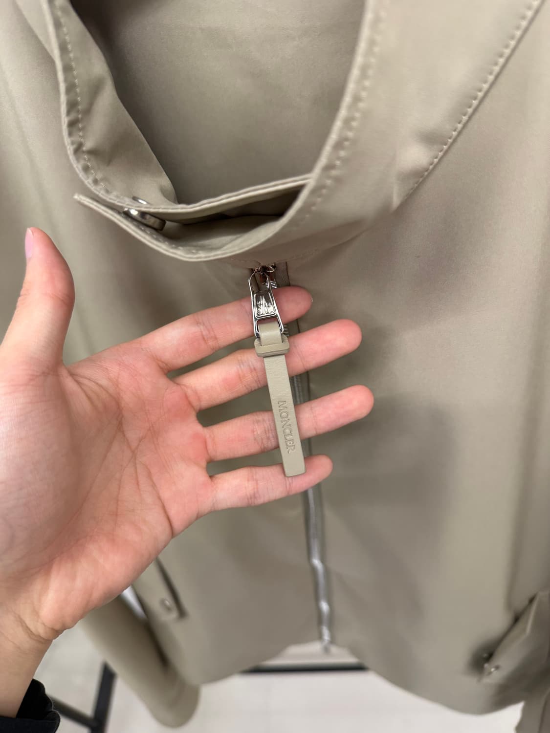 몽클레어 채버톤 바람막이 자켓 4사이즈 정품 상태좋음 상품이미지5