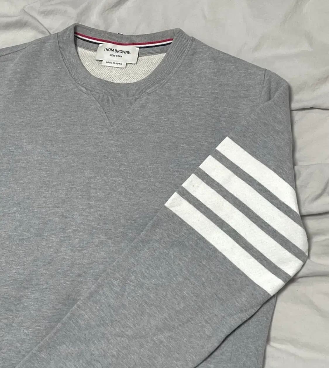 톰브라운 사선 맨투맨 3사이즈 상품이미지1