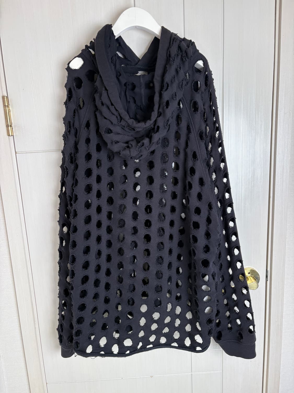 마르지엘라 펀칭 후드티 상품이미지2