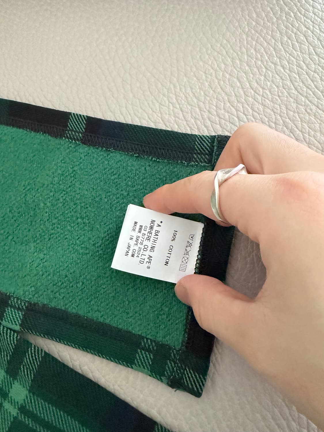 베이프 체크 머플러 판매합니다 상품이미지2