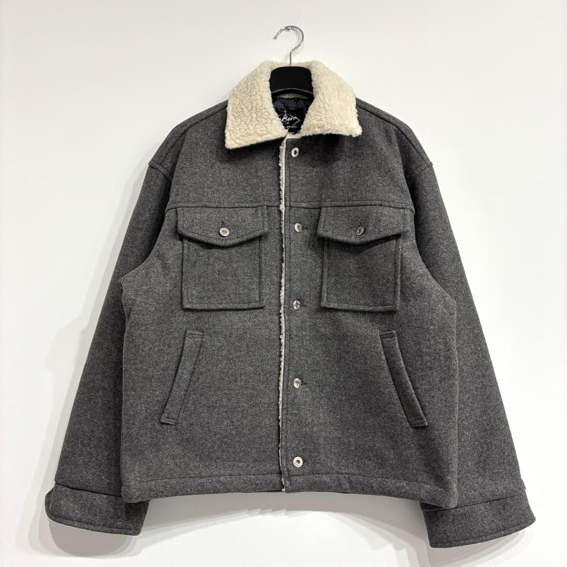 [새상품] 뽀글이 카라 누빔 모직자켓 상품이미지1