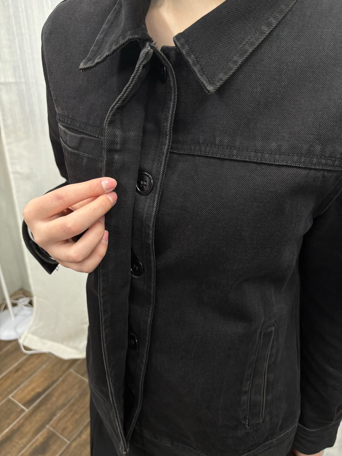 DKNY 트러커 흑청 포켓 데님 자켓 상품이미지2