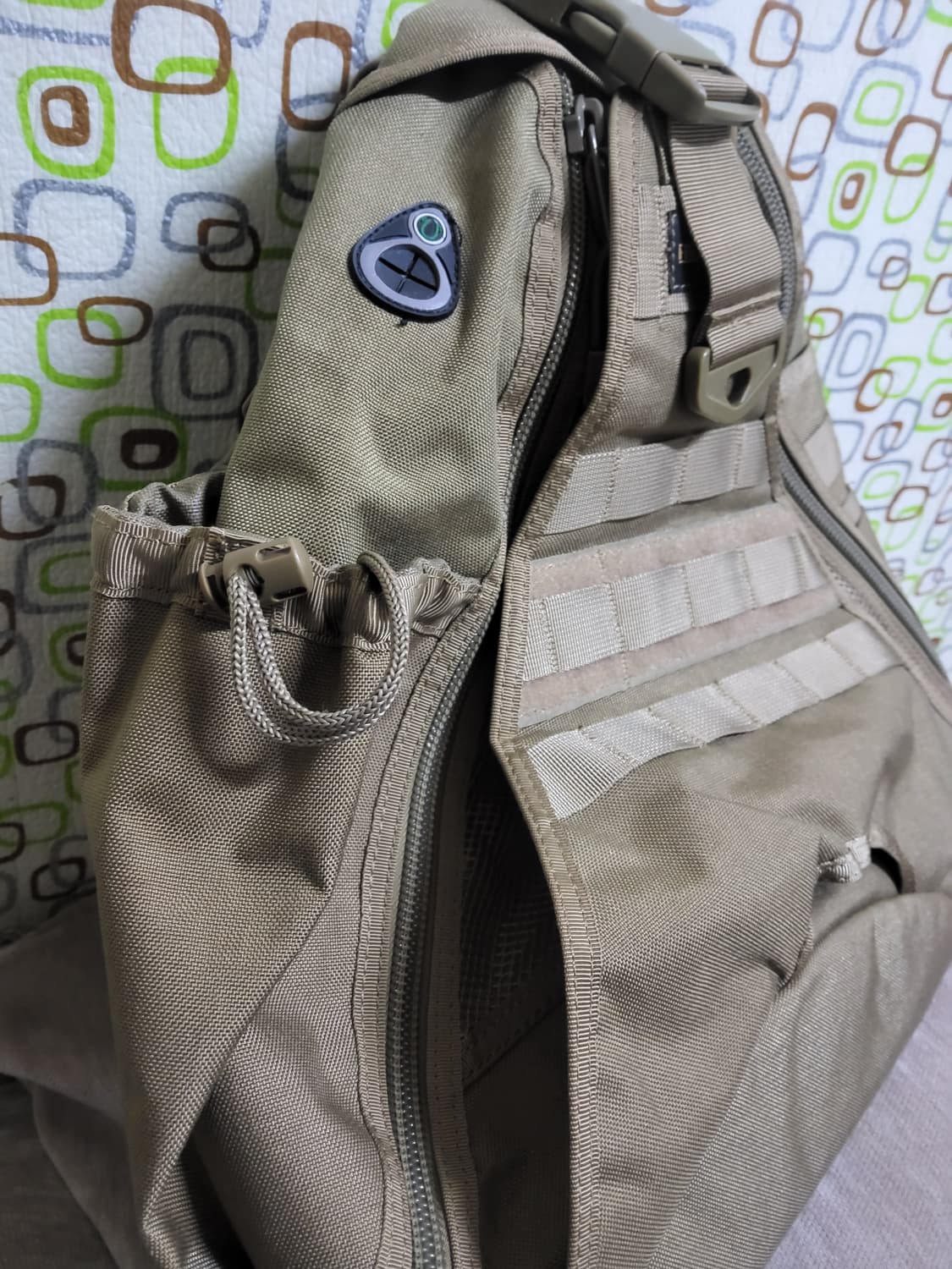 프리솔져 24시 슬링백 카키색  상품이미지2