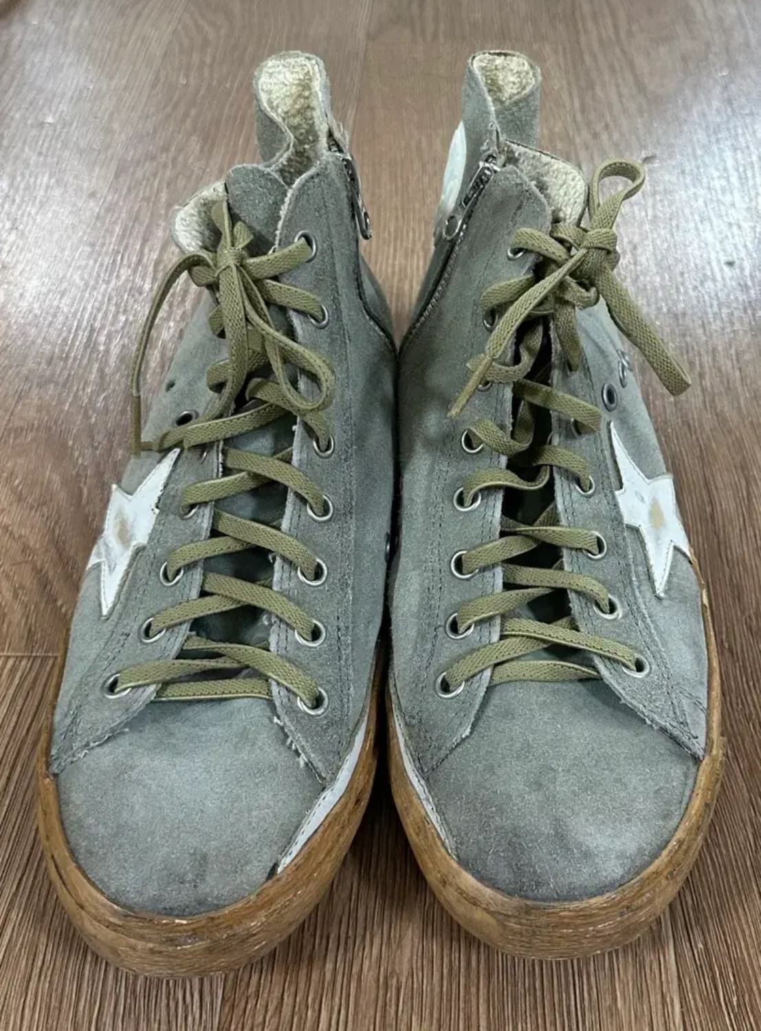 골든구스 스웨이드 스니커즈 상품이미지1