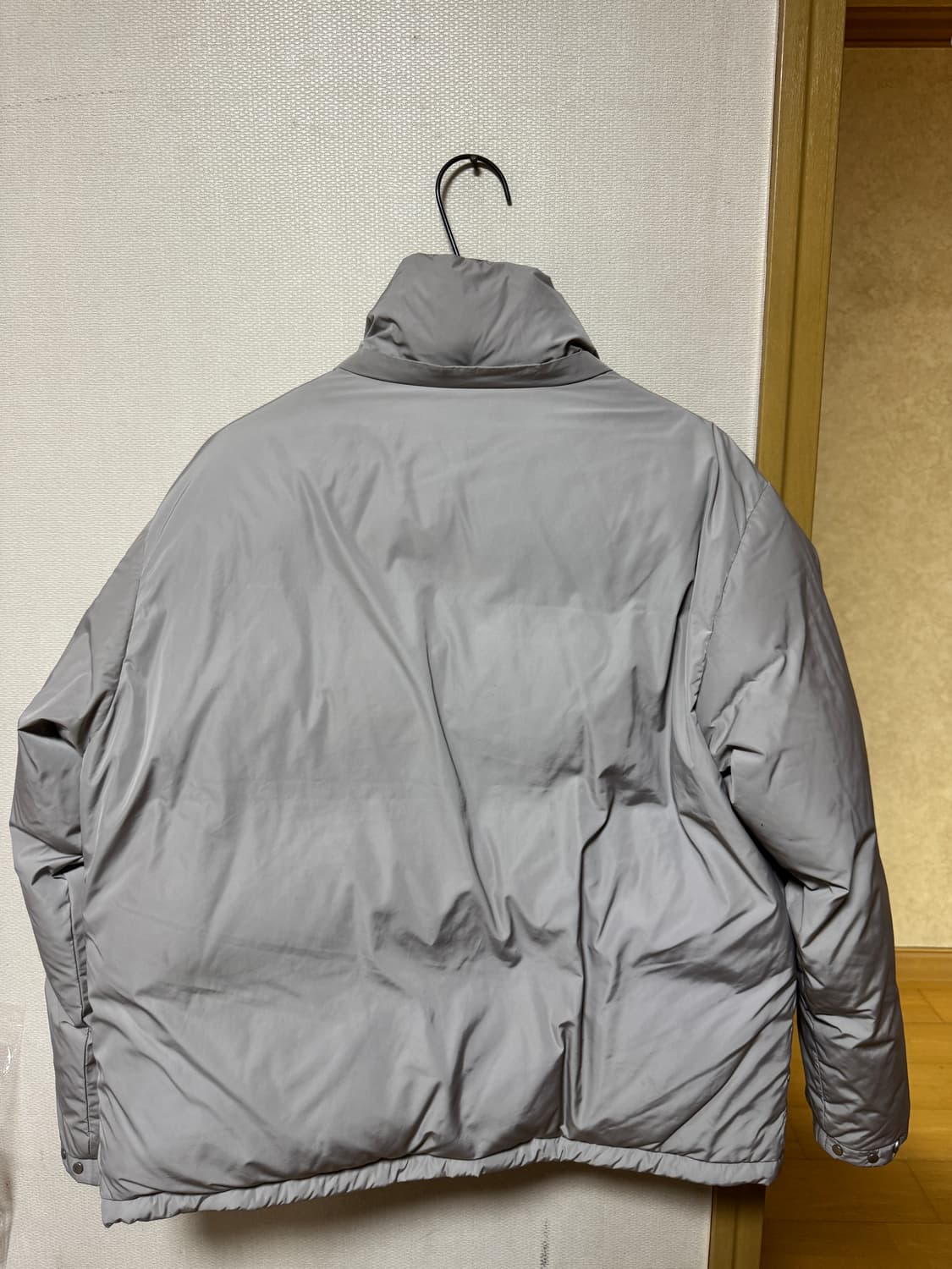 더니트컴퍼니 미니멀 숏 구스다운 웜그레이 S 상품이미지7