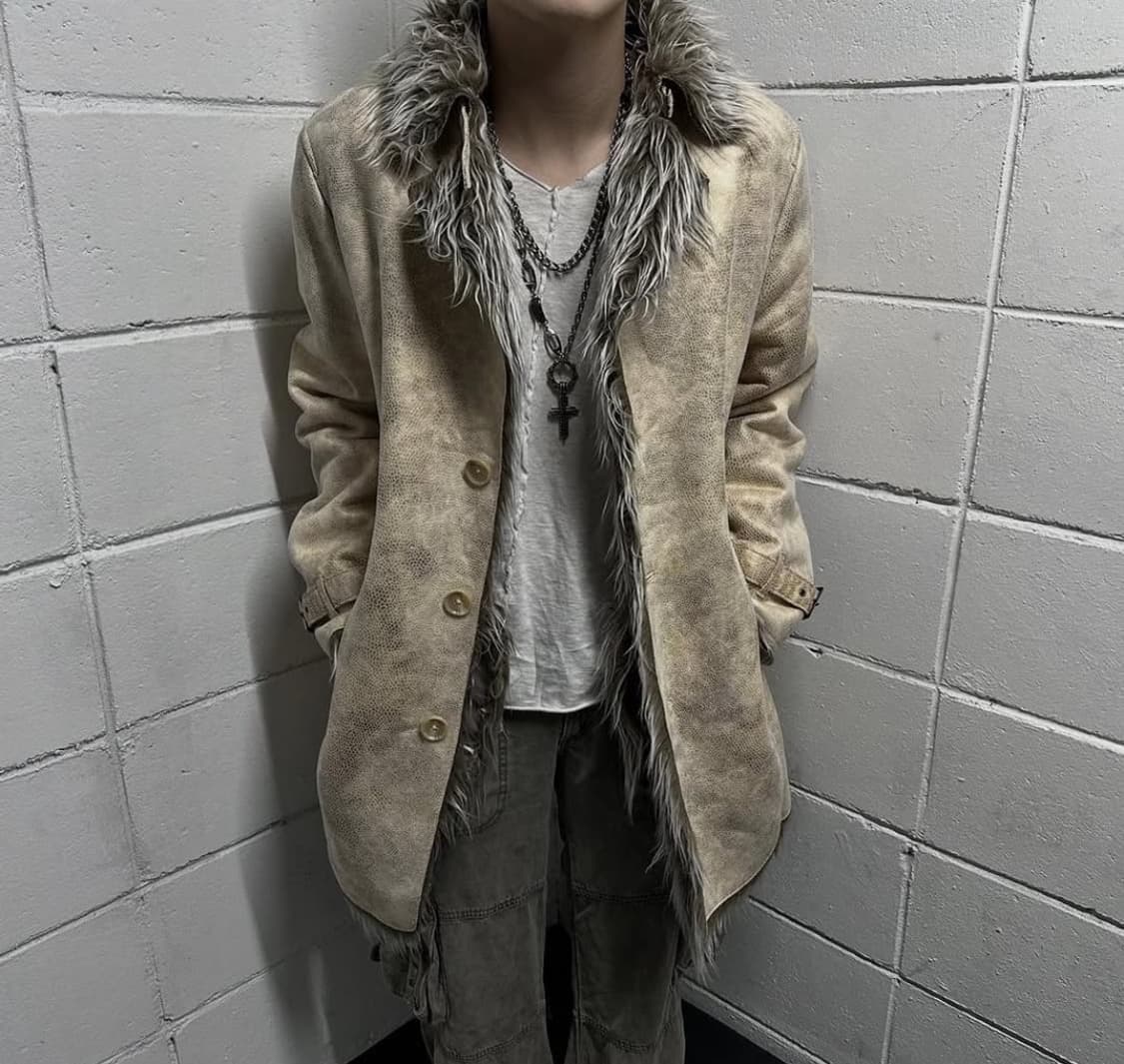 faux fur trimming beige mustang coat 상품이미지2