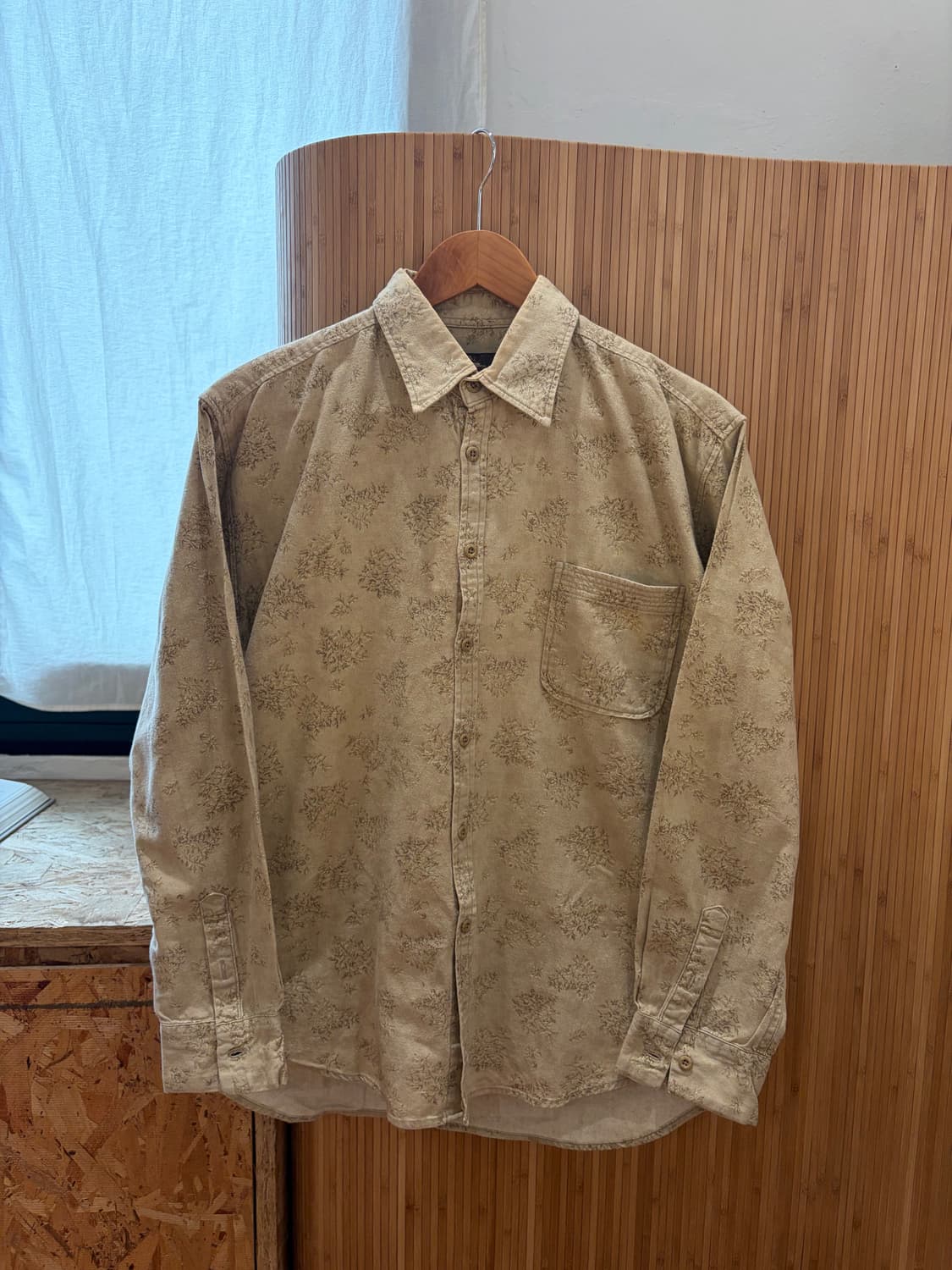 Sunny Clouds Vintage Shirt 상품이미지4