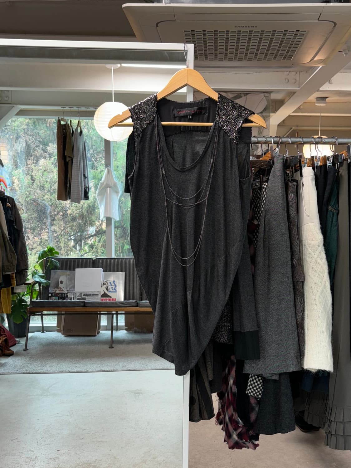 오브제 변형 슬리브리스 상품이미지1