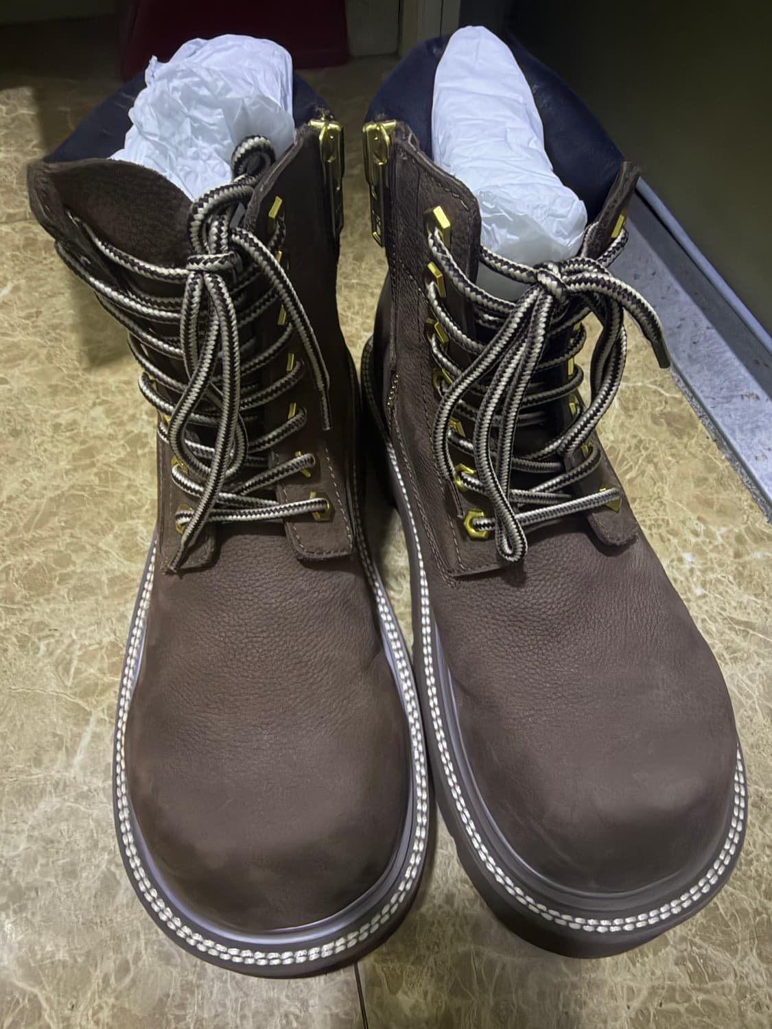 쏘유레슈어 벨루가 260 상품이미지1