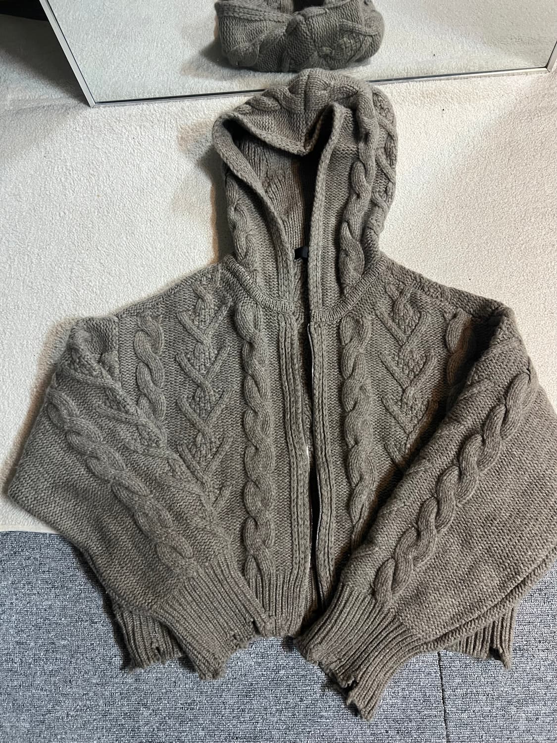 BEAKER 데미지 니트 크롭 후디 상품이미지4