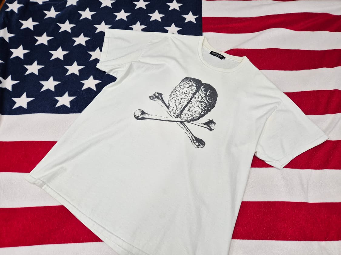 UNDERCOVER 브레인 본 반팔 티셔츠 화이트 상품이미지1