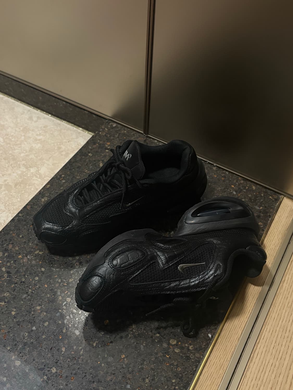 나이키 에어맥스 뮤즈 SE W (IB6689-001) 상품이미지3